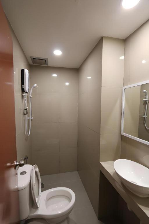 קוצ'ינג Place2Stay @ Campus Hub מראה חיצוני תמונה